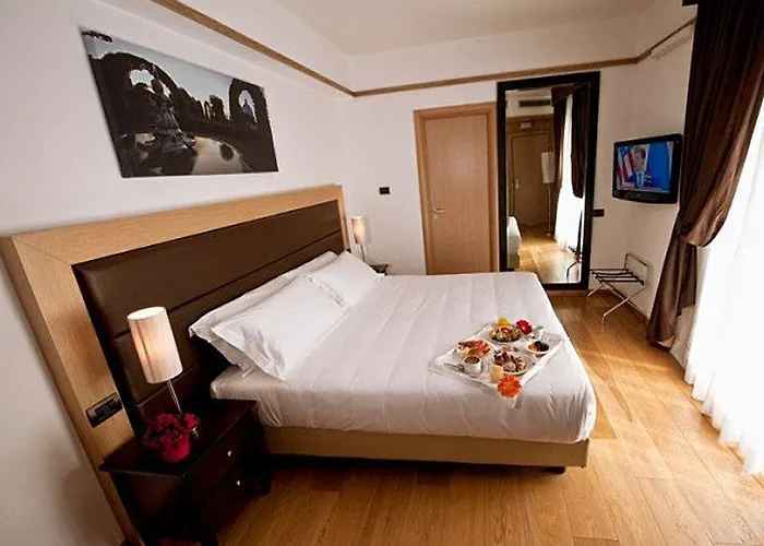 Otel Ginevra Palace 3*