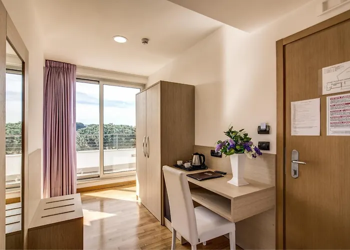 Ginevra Palace Otel 3*